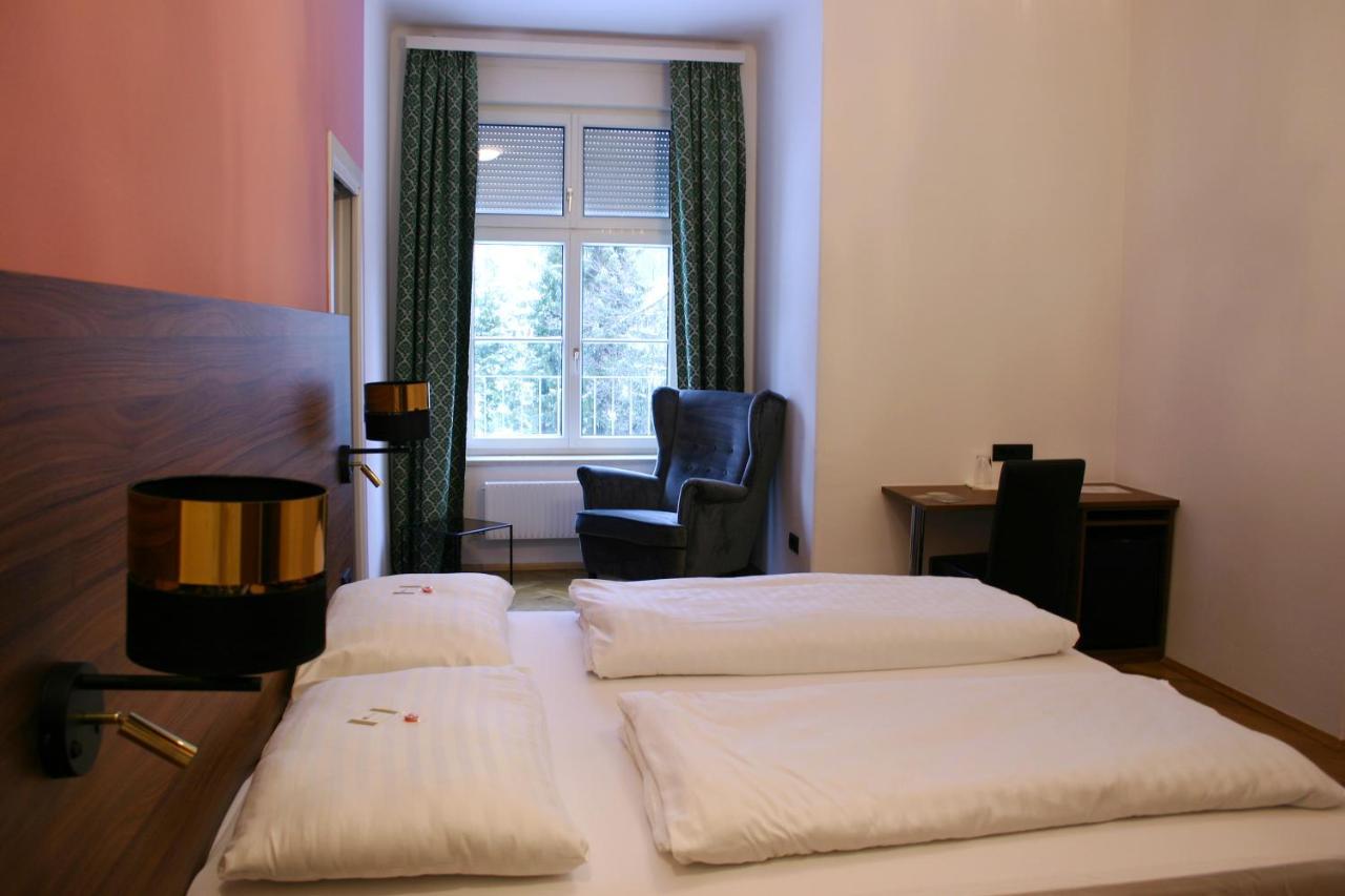 Bed and Breakfast Gloegglhof Trofaiach Exterior foto